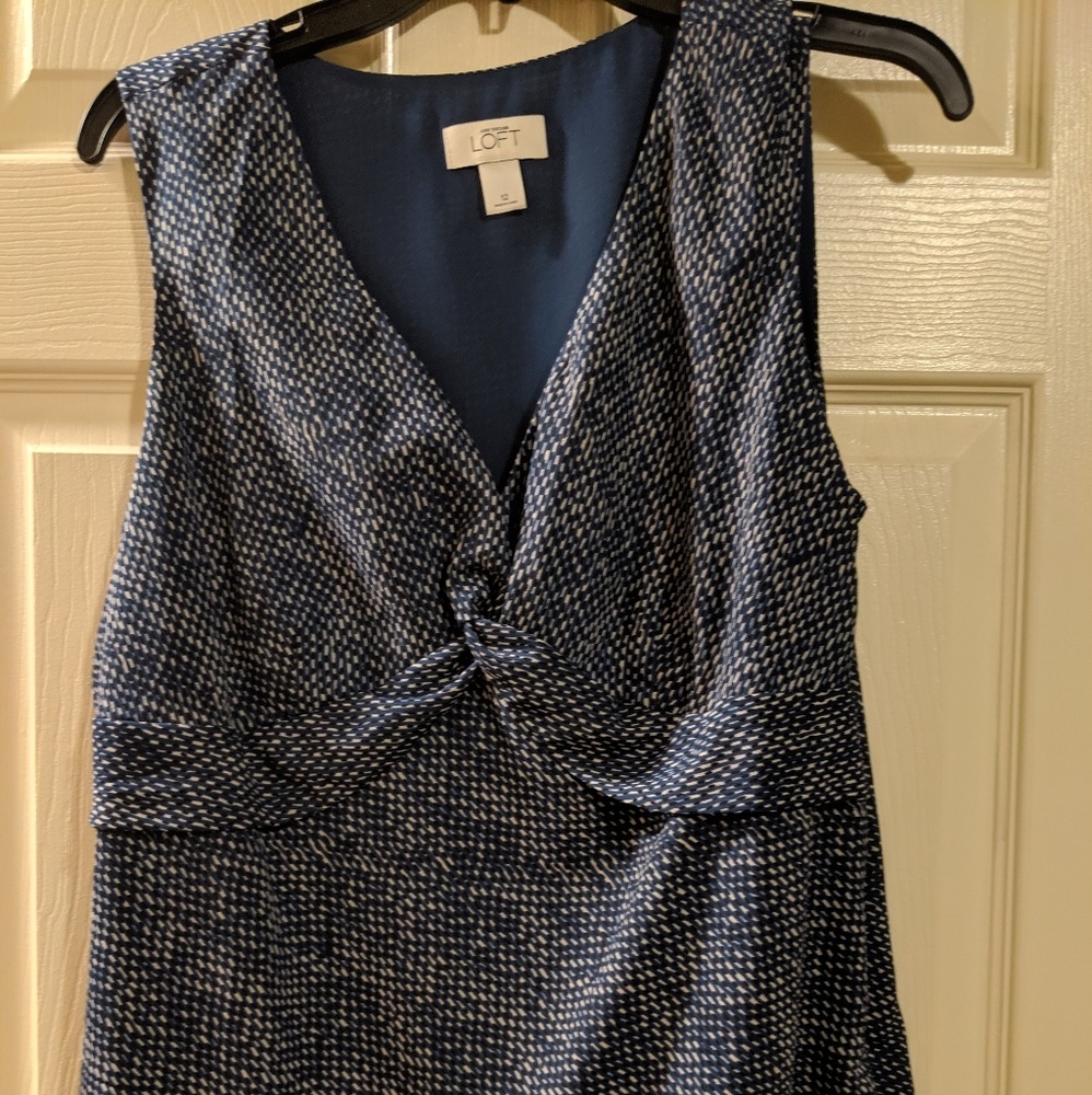 Sleeveless blouse